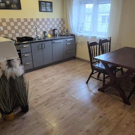 Apartament Alcatraz Z Kominkiem Камєнна-Ґура Екстер'єр фото