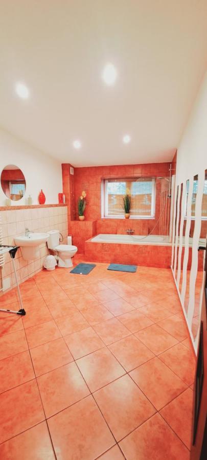 Apartament Alcatraz Z Kominkiem Камєнна-Ґура Екстер'єр фото