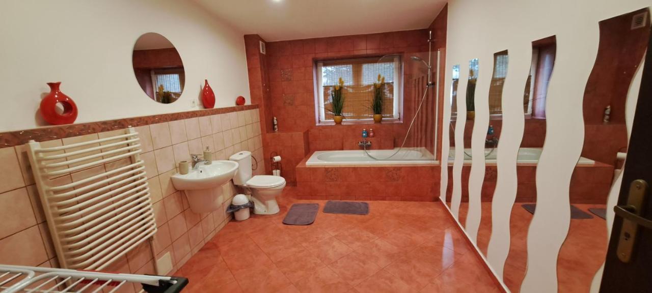 Apartament Alcatraz Z Kominkiem Камєнна-Ґура Екстер'єр фото